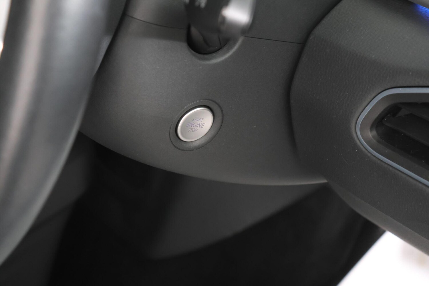 Used Volkswagen ID.3 2023 for sale - 77839299: Photo 46