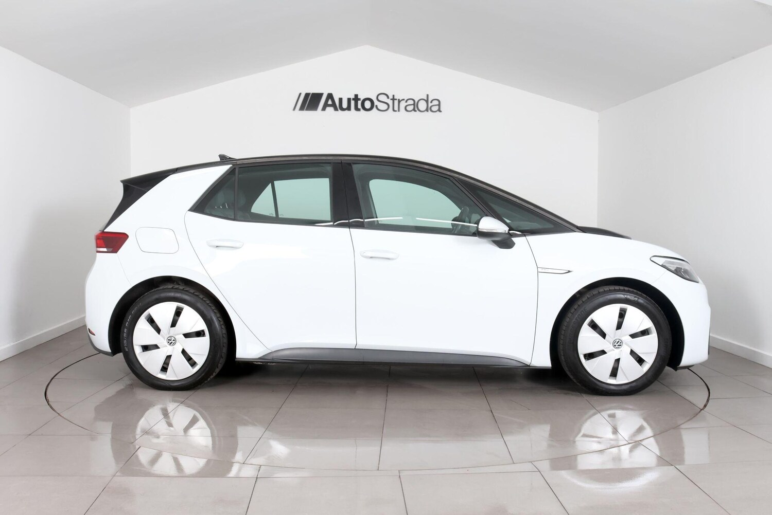 Used Volkswagen ID.3 2023 for sale - 77839299: Photo 6