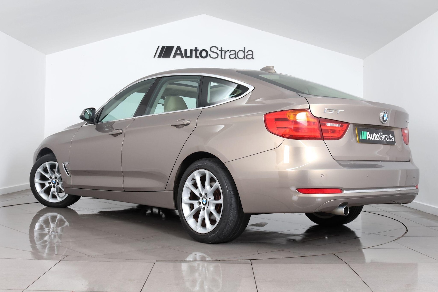 Used BMW 3 Series 2013 for sale - 77358410: Photo 12