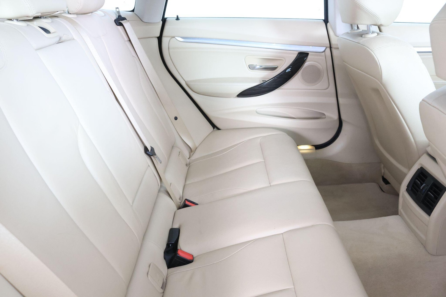 Used BMW 3 Series 2013 for sale - 77358410: Photo 38