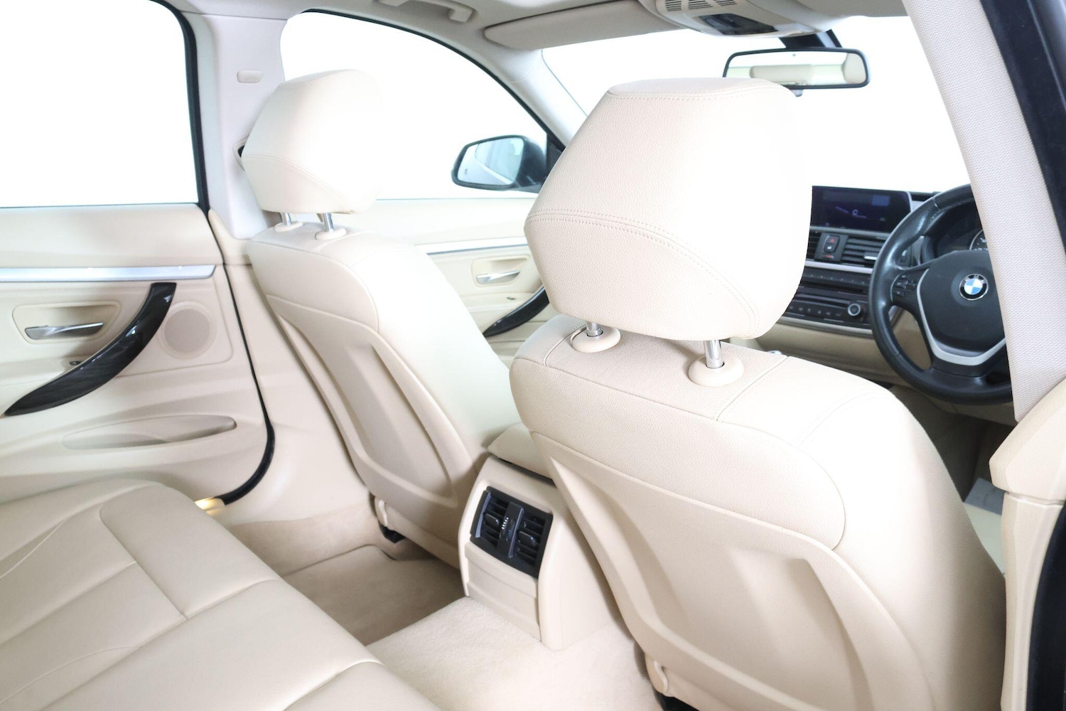 Used BMW 3 Series 2013 for sale - 77358410: Photo 39