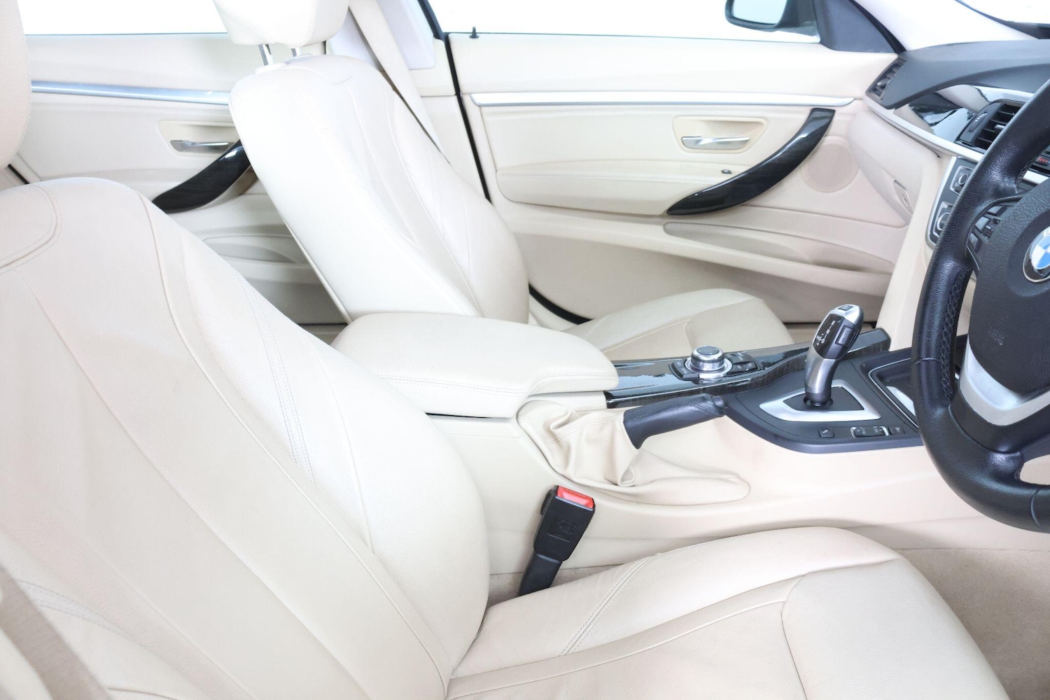 Used BMW 3 Series 2013 for sale - 77358410: Photo 41