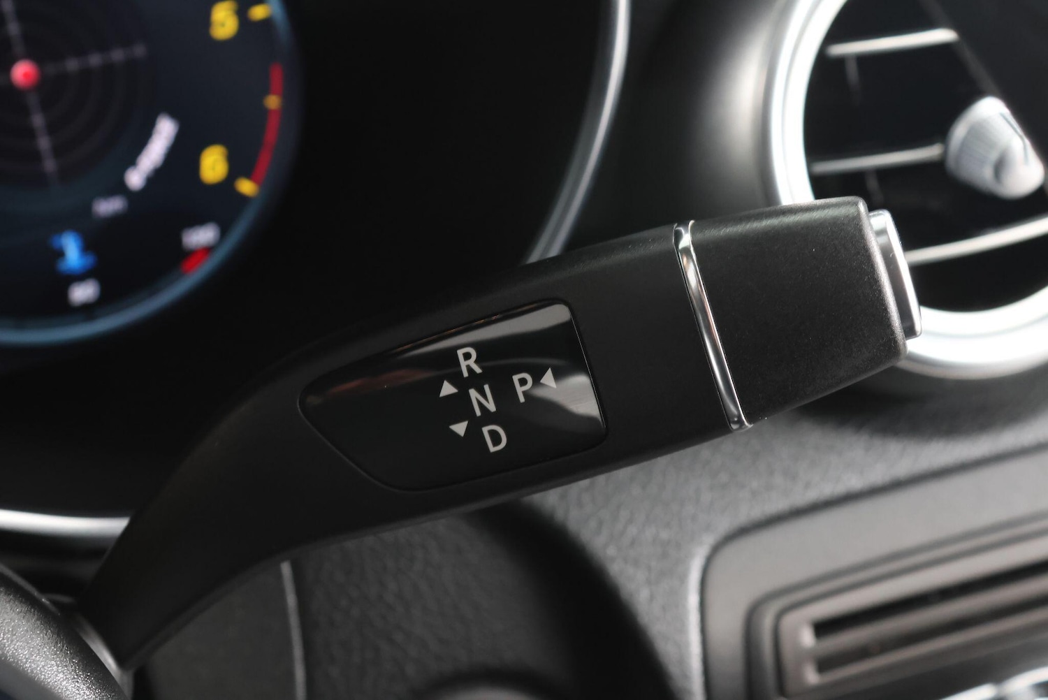 Used Mercedes-Benz GLC 2020 for sale - 77612650: Photo 27