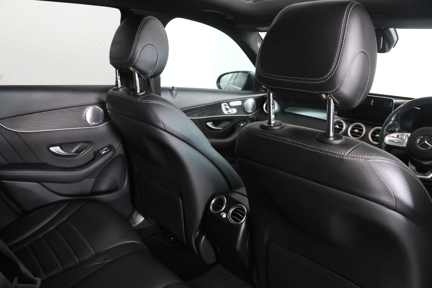 Used Mercedes-Benz GLC 2020 for sale - 77612650: Photo 46