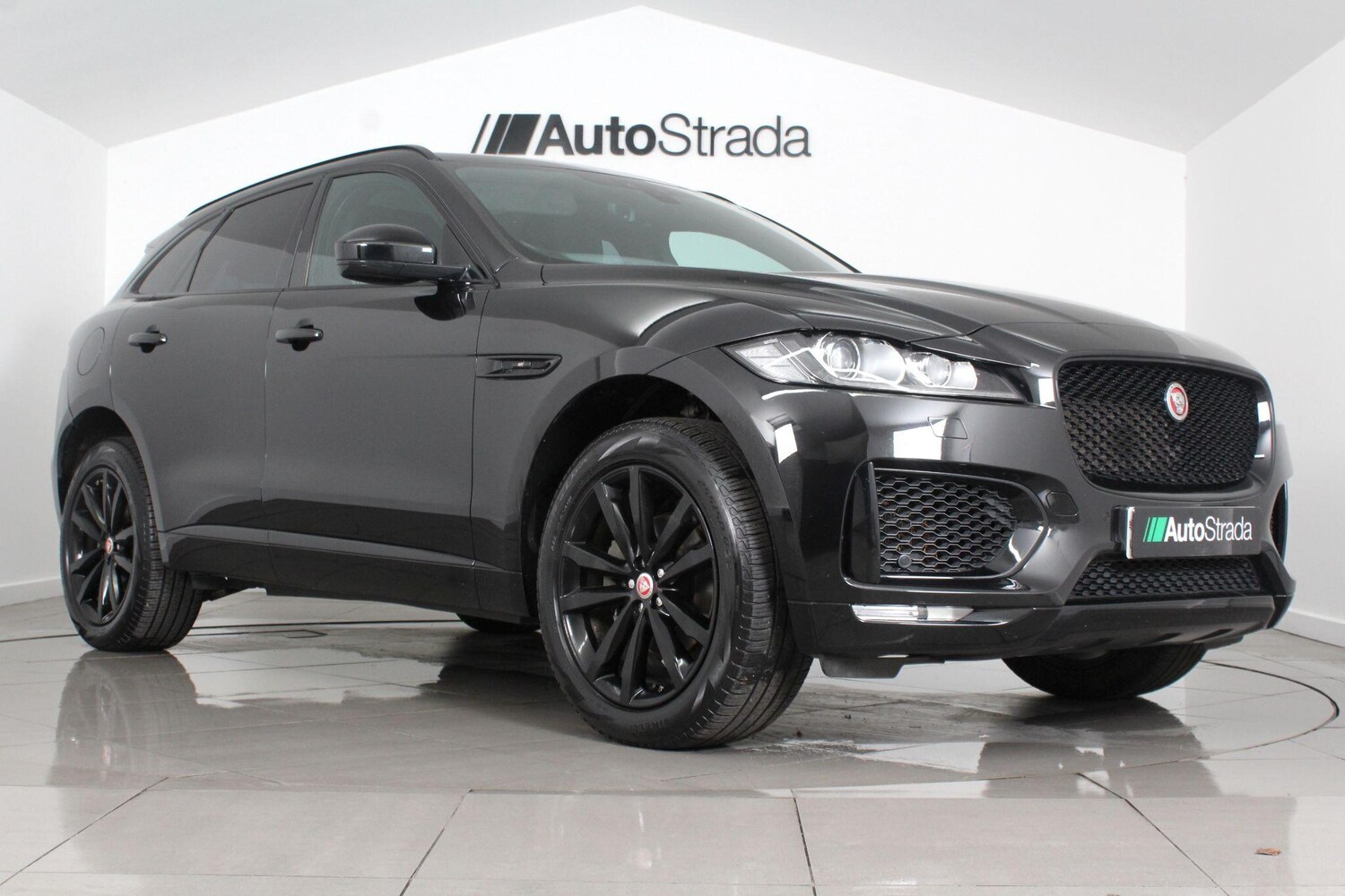 Used Jaguar F-Pace 2020 for sale - 76989380: Photo 15