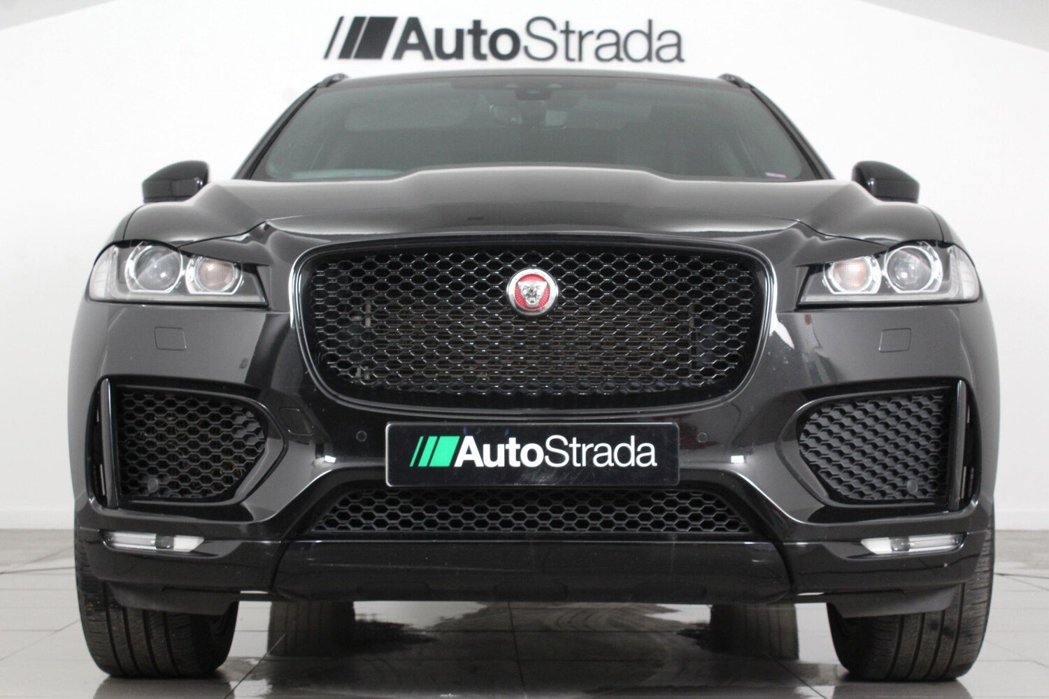 Used Jaguar F-Pace 2020 for sale - 76989380: Photo 17