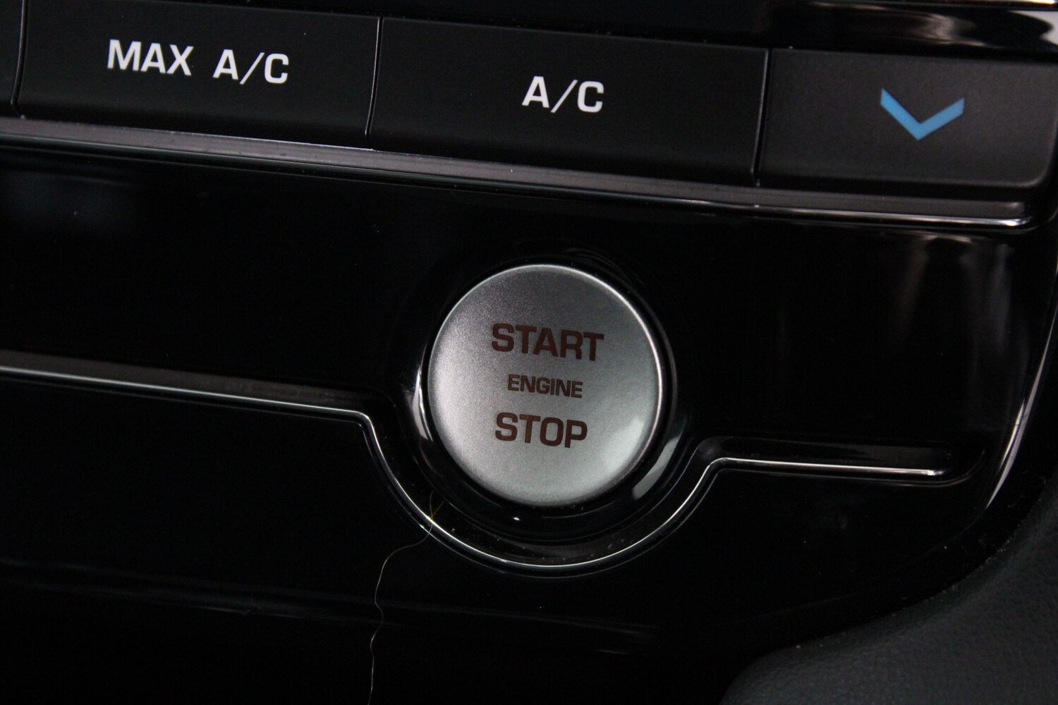 Used Jaguar F-Pace 2020 for sale - 76989380: Photo 57