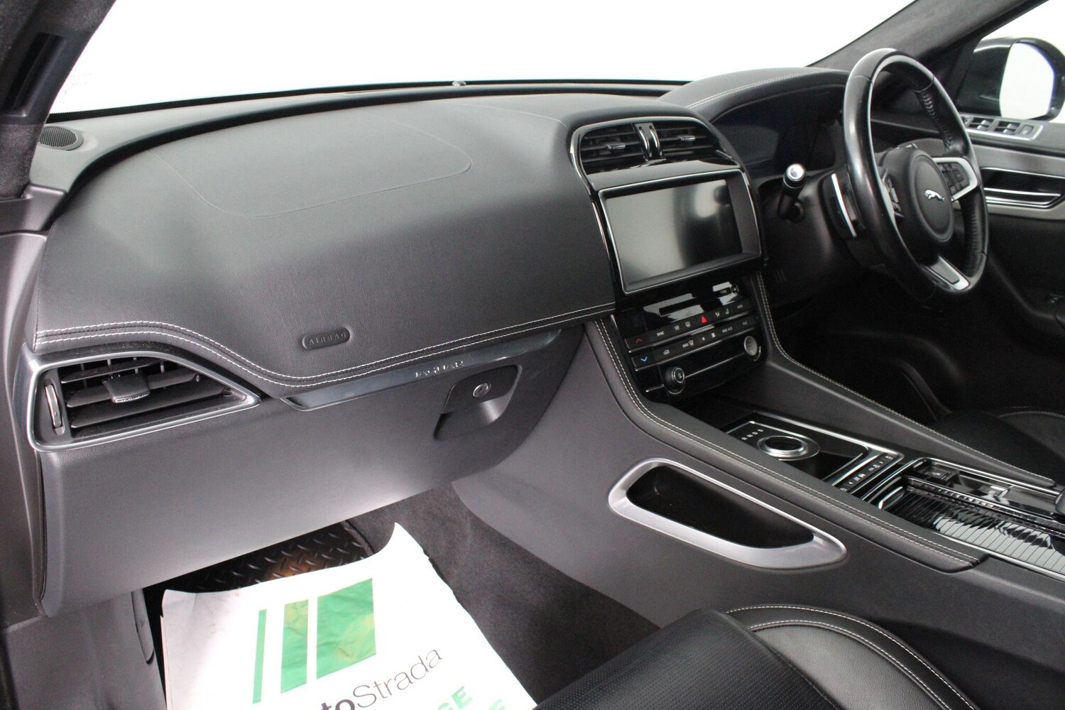 Used Jaguar F-Pace 2020 for sale - 76989380: Photo 63