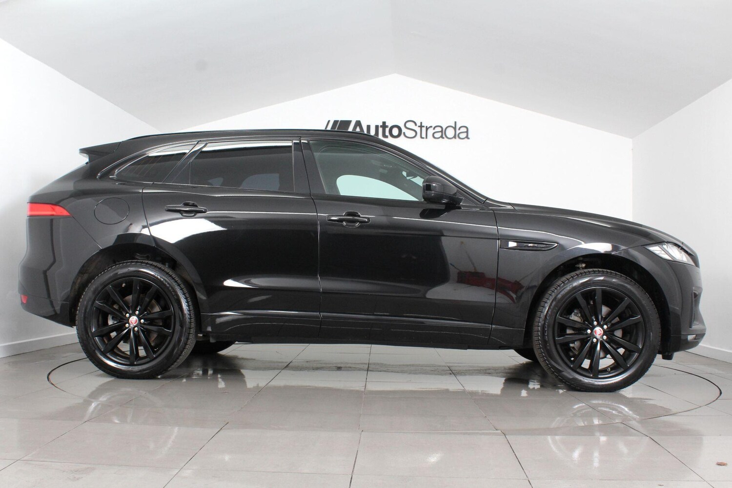 Used Jaguar F-Pace 2020 for sale - 76989380: Photo 7