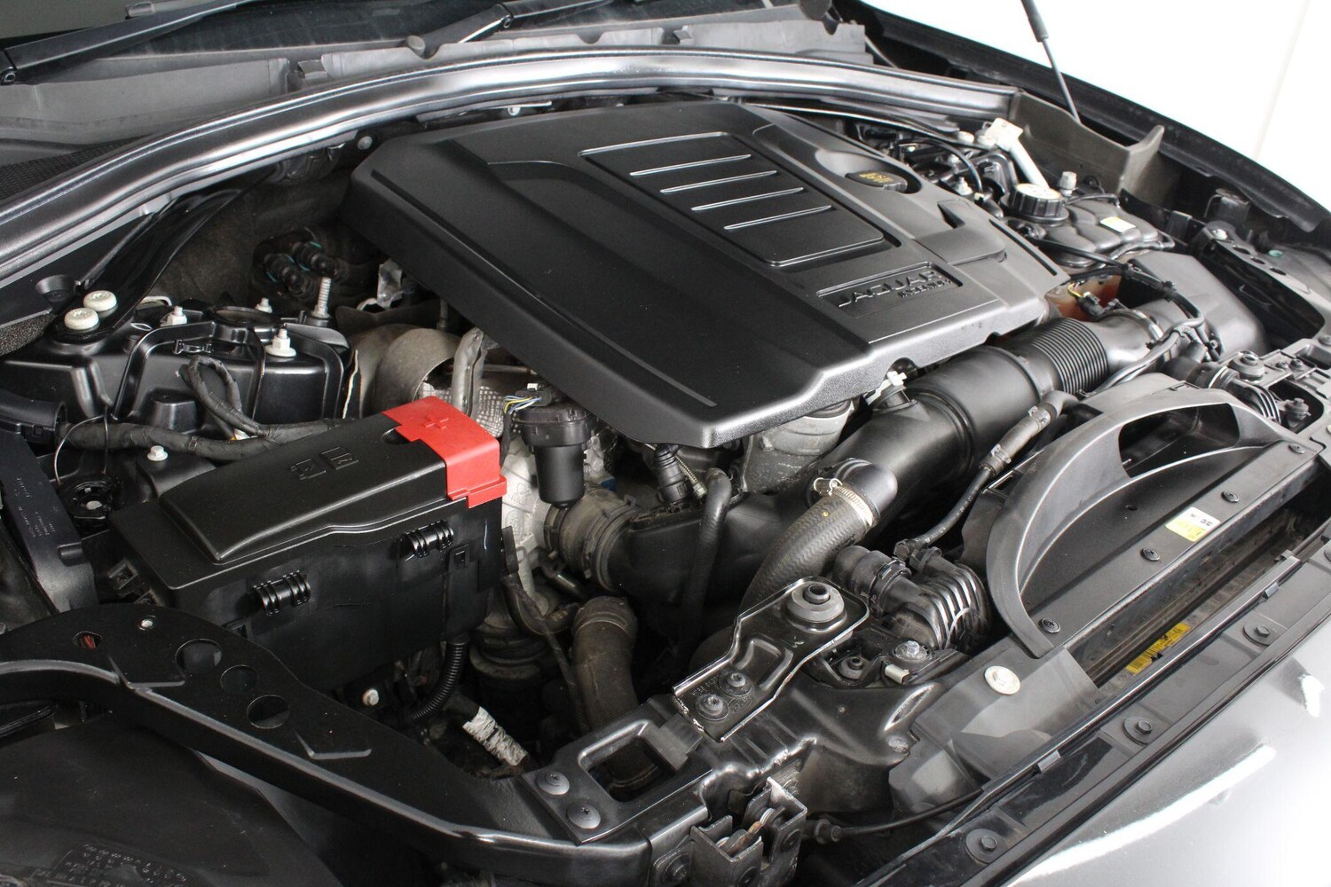 Used Jaguar F-Pace 2020 for sale - 76989380: Photo 91