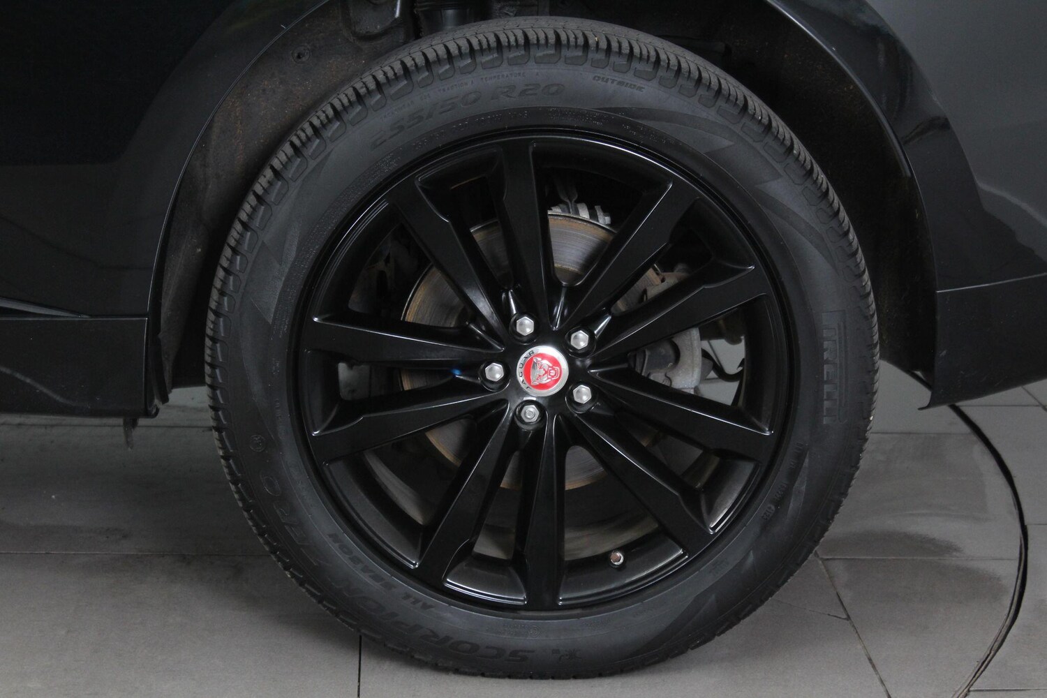 Used Jaguar F-Pace 2020 for sale - 76989380: Photo 95