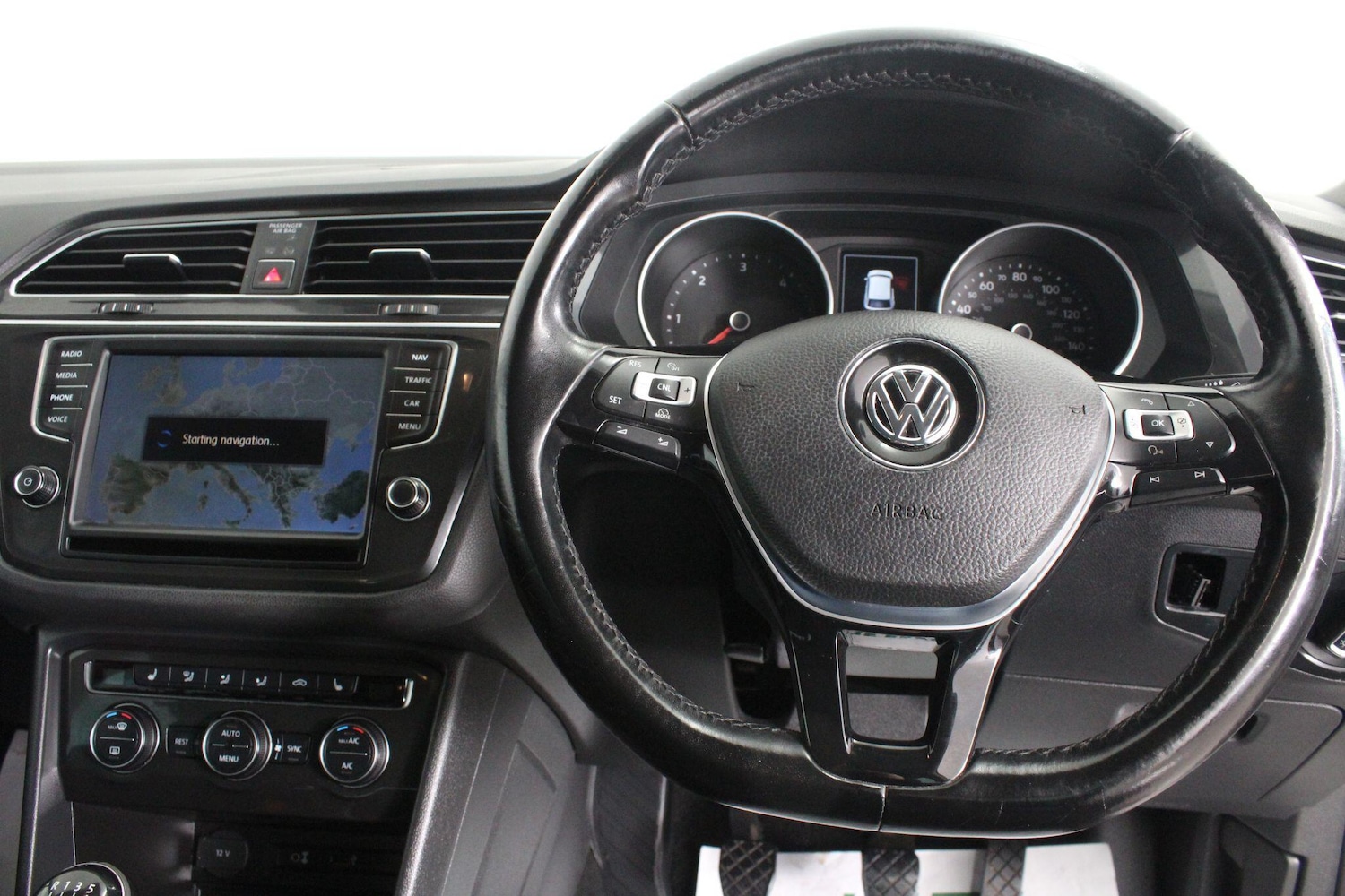 Used Volkswagen Tiguan for sale - 76997690: Photo 24