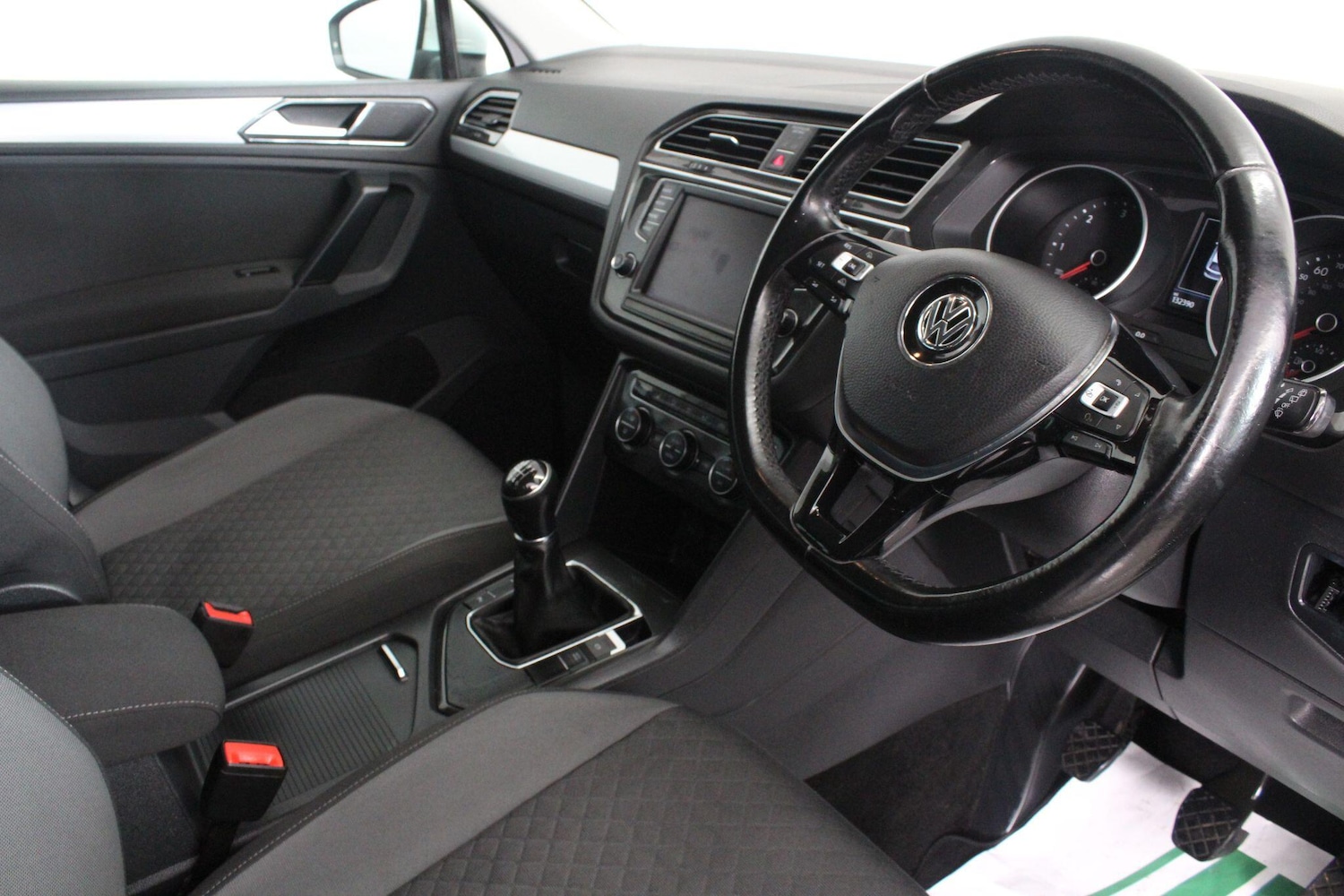 Used Volkswagen Tiguan for sale - 76997690: Photo 3