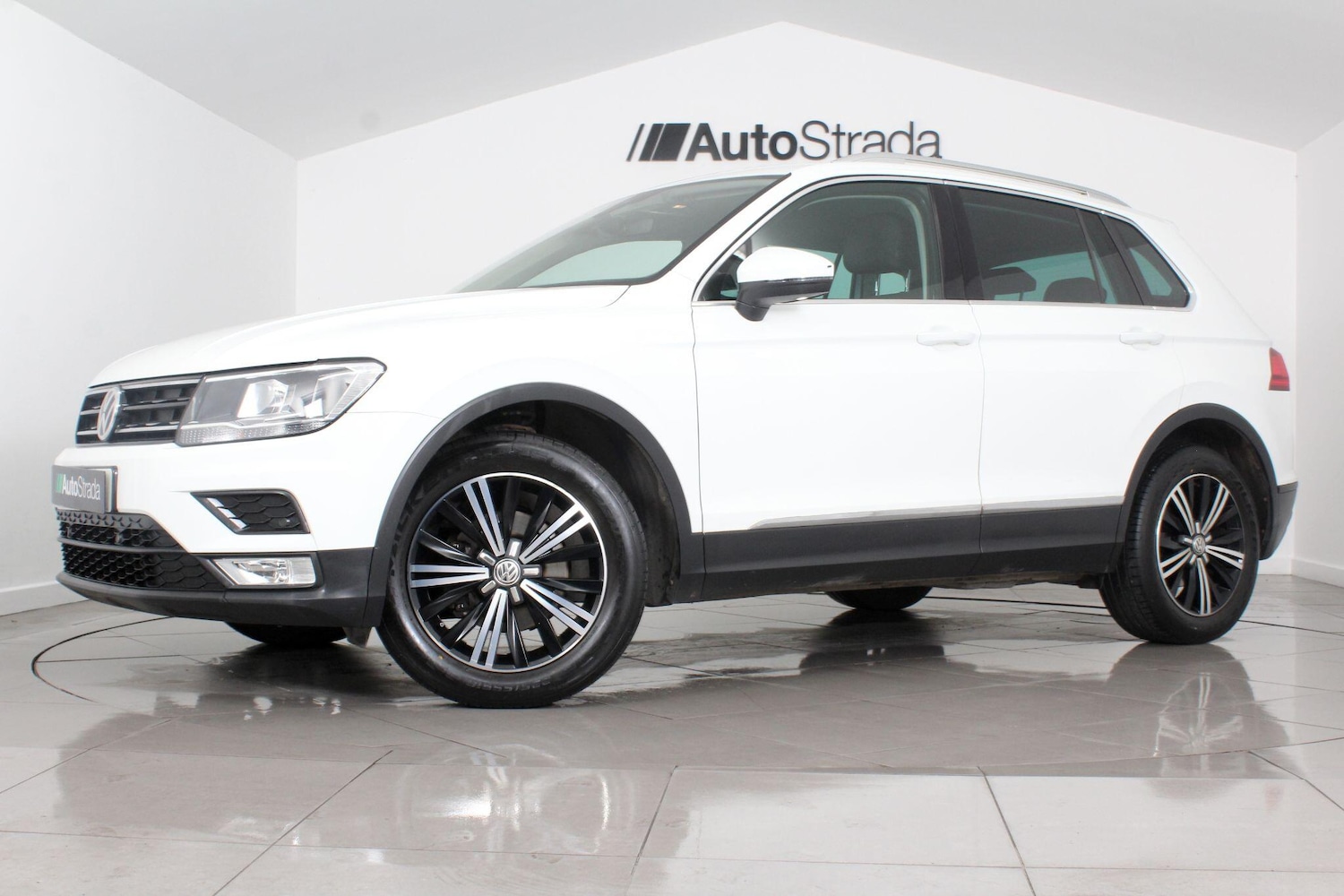 Used Volkswagen Tiguan for sale - 76997690: Photo 6