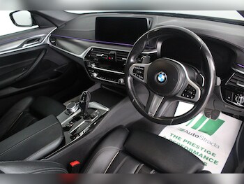 Used BMW 5 Series 2022 for sale - 76990441: Photo