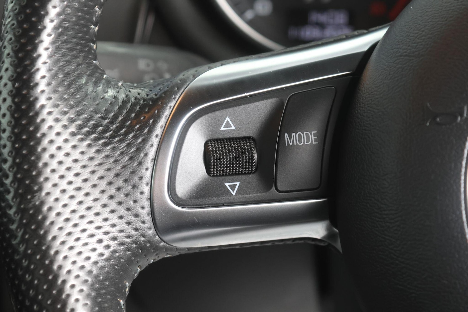 Used Audi TT 2012 for sale - 77853538: Photo 19