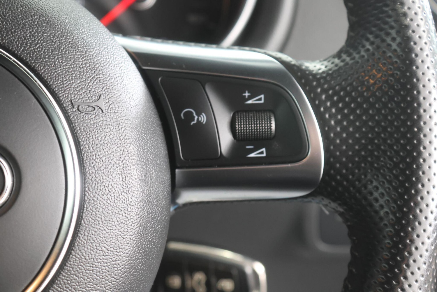 Used Audi TT 2012 for sale - 77853538: Photo 21