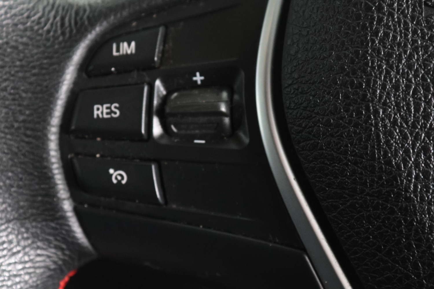 Used BMW 3 Series 2017 for sale - 77191950: Photo 27