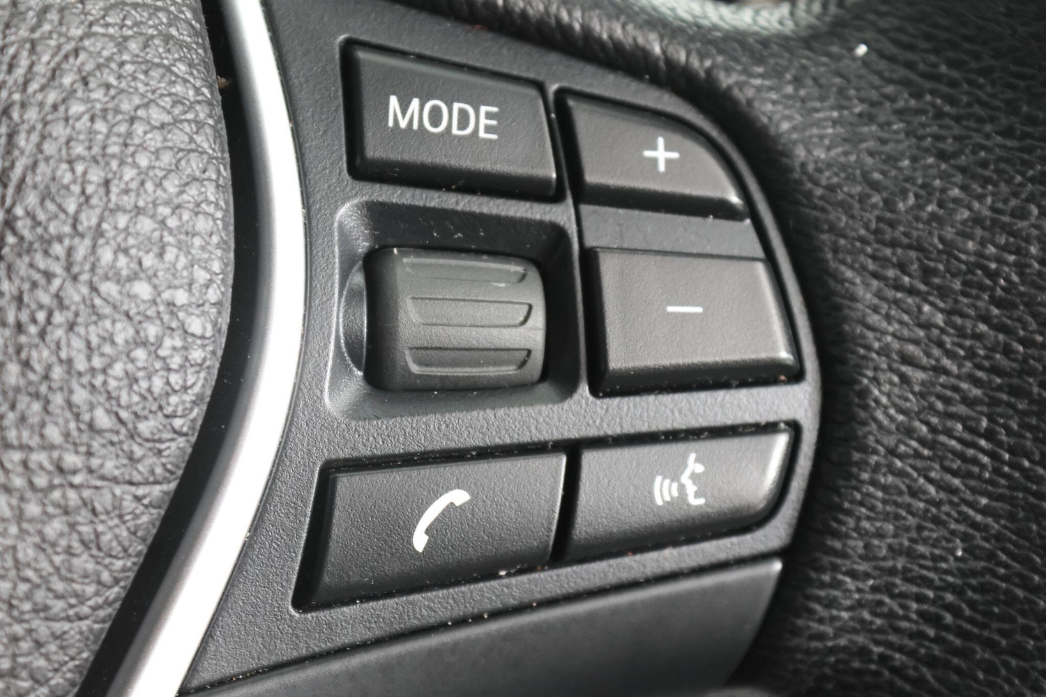 Used BMW 3 Series 2017 for sale - 77191950: Photo 30