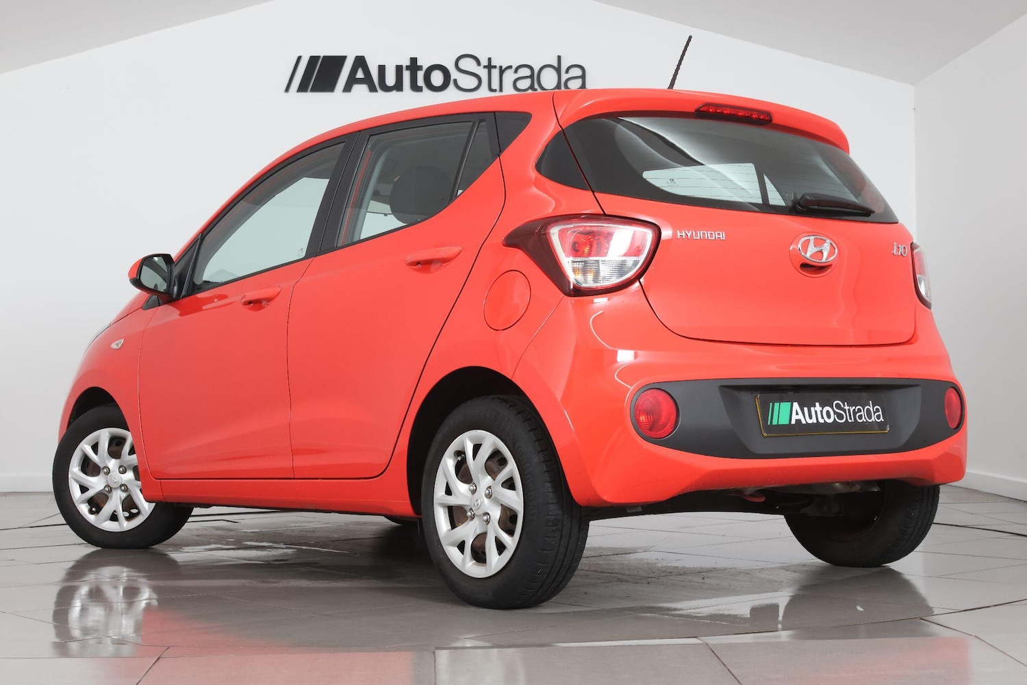 Used Hyundai i10 2018 for sale - 76989447: Photo 10