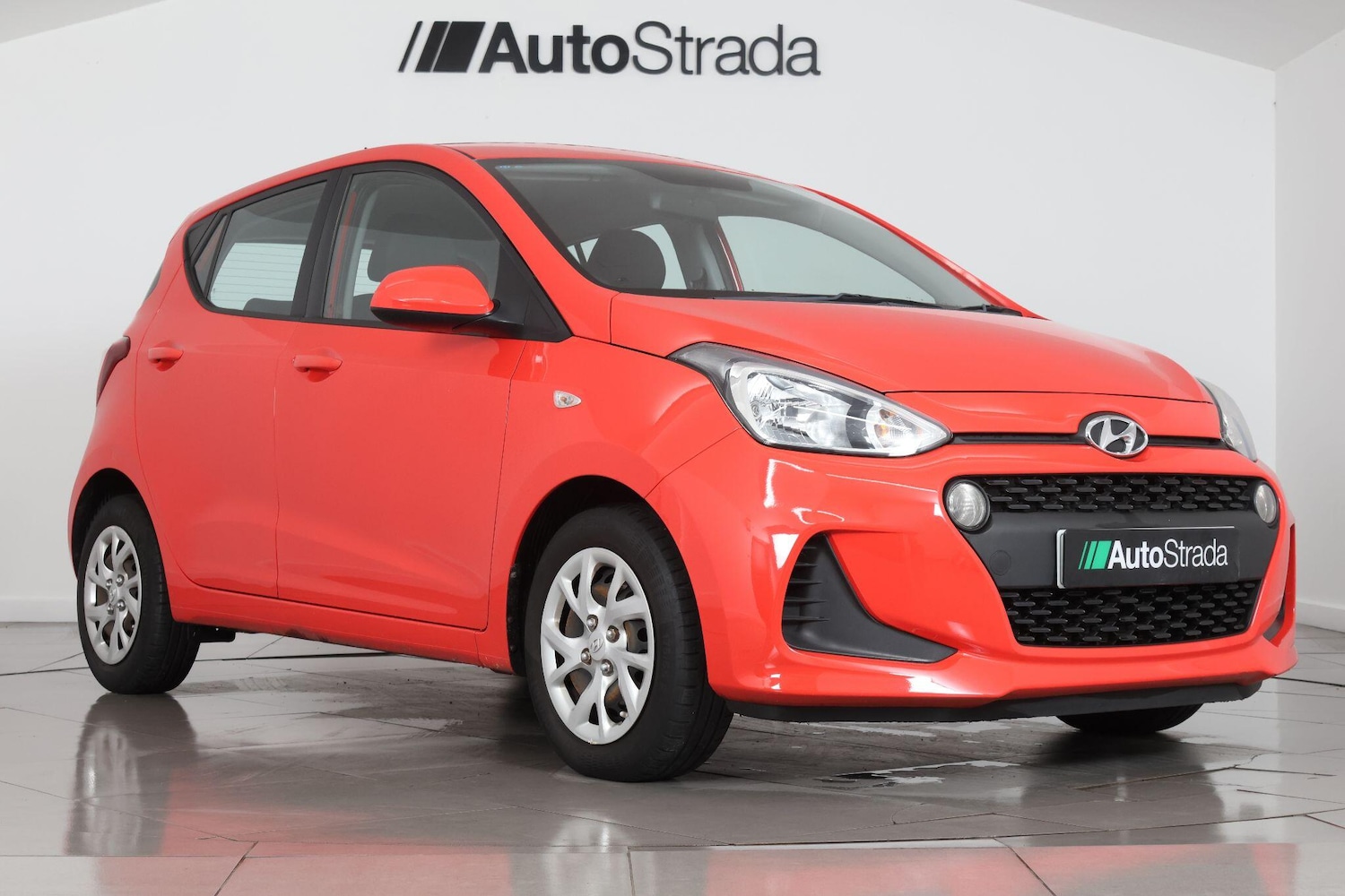 Used Hyundai i10 2018 for sale - 76989447: Photo 15