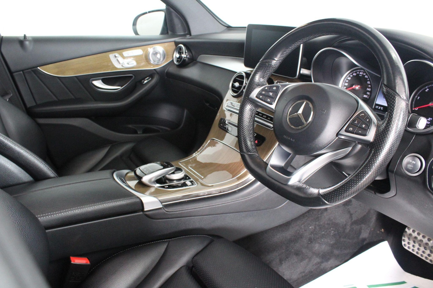 Used Mercedes-Benz GLC for sale - 76995344: Photo 2