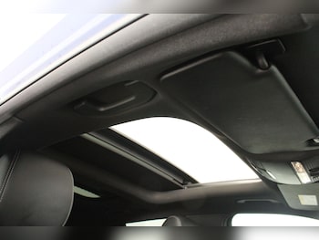 Used Mercedes-Benz GLC 2016 for sale - 76995344: Photo