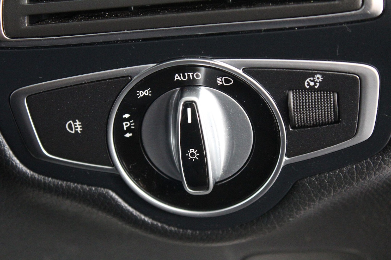 Used Mercedes-Benz GLC for sale - 76995344: Photo 52