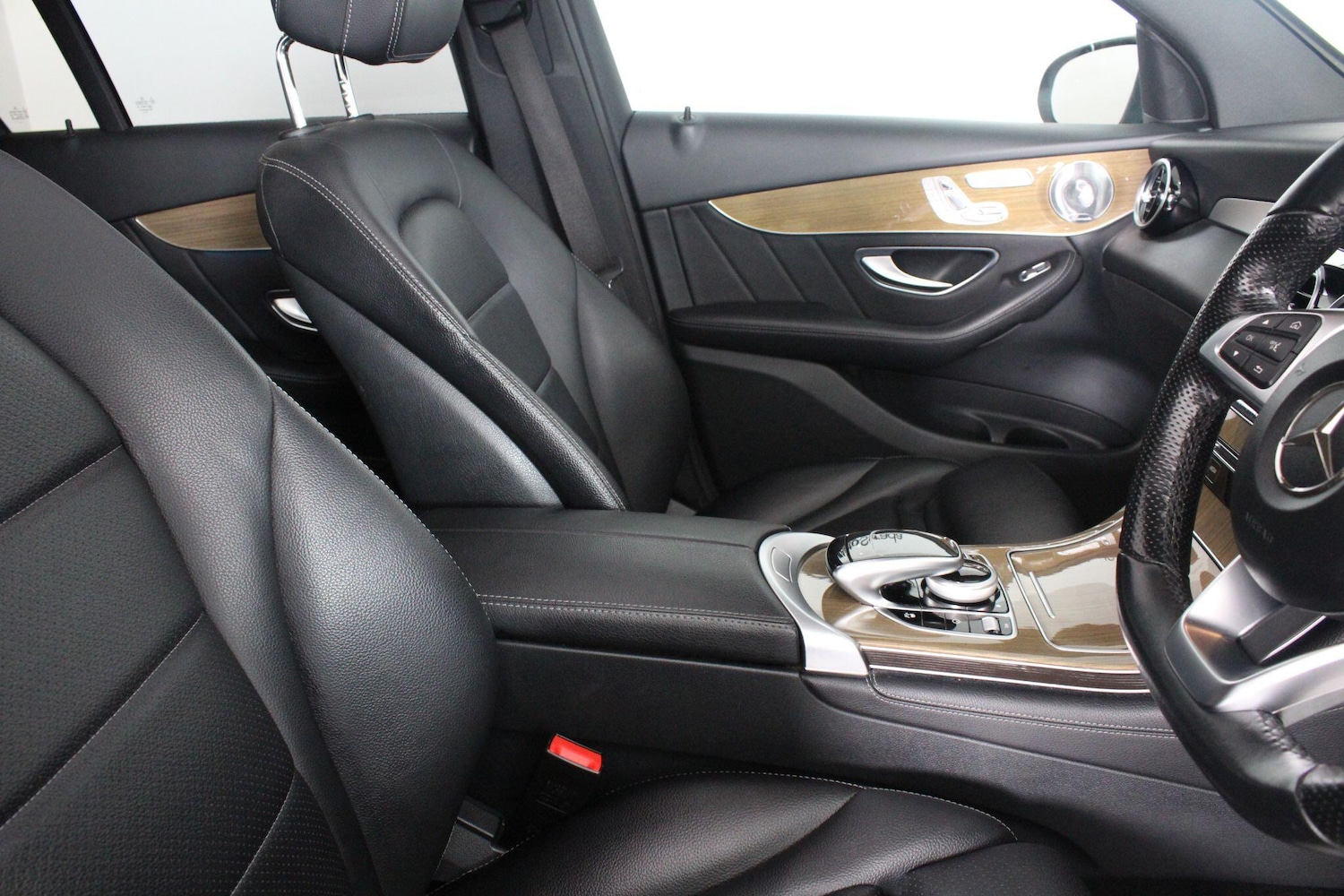 Used Mercedes-Benz GLC for sale - 76995344: Photo 83