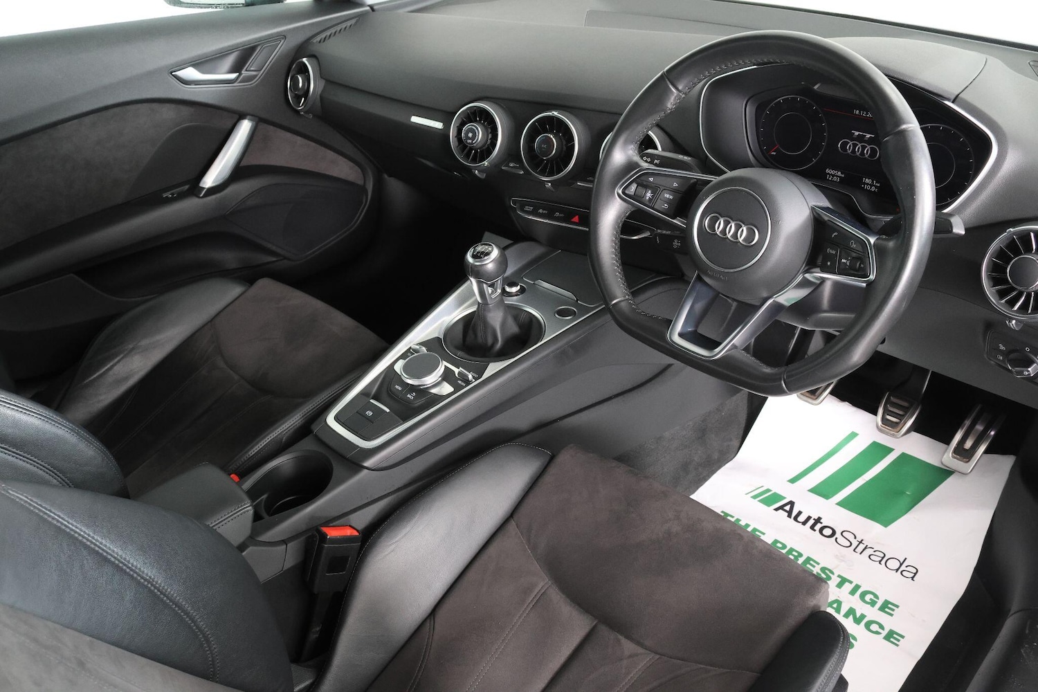 Used Audi TT for sale - 76997042: Photo 3