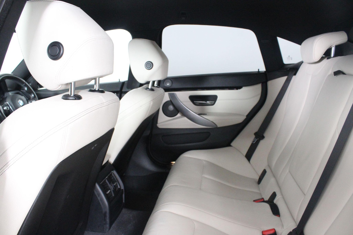 Used BMW 4 Series 2018 for sale - 77057648: Photo 38