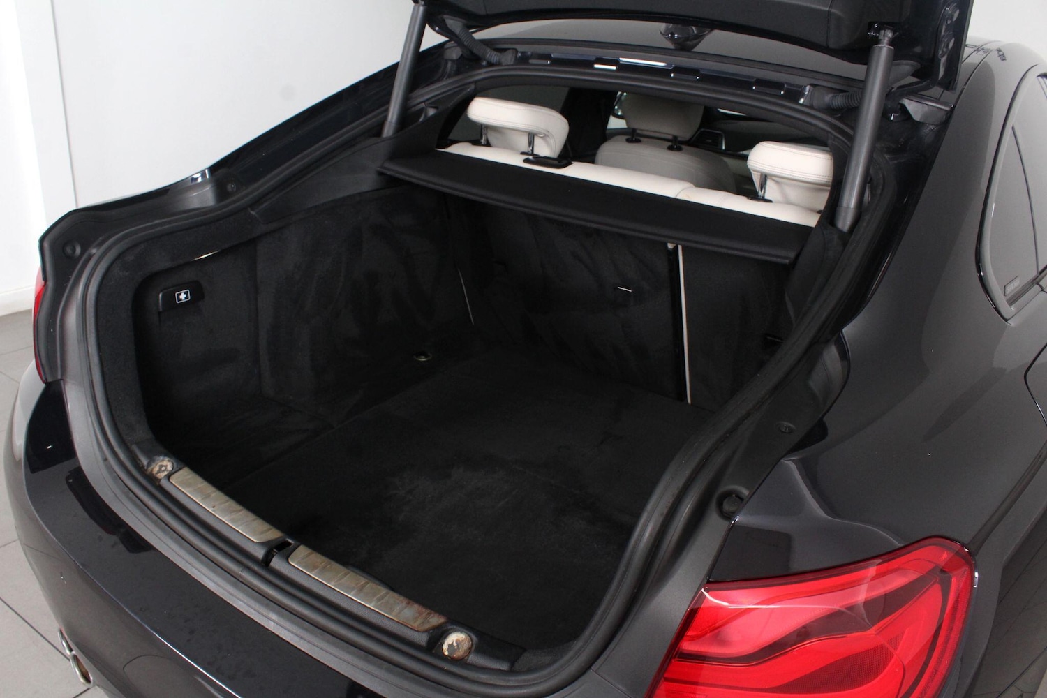 Used BMW 4 Series 2018 for sale - 77057648: Photo 79