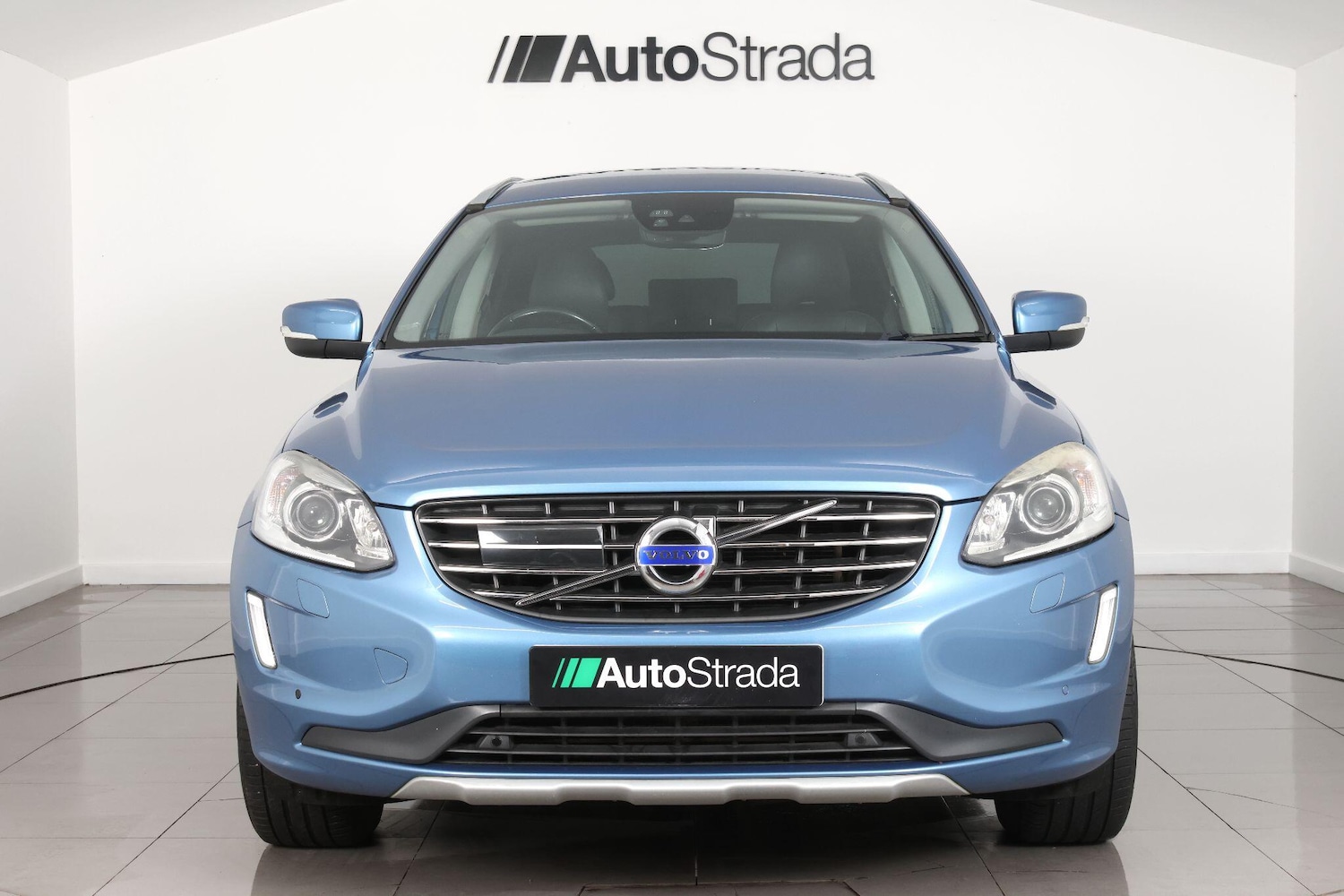 Used Volvo XC60 2015 for sale - 77120522: Photo 10