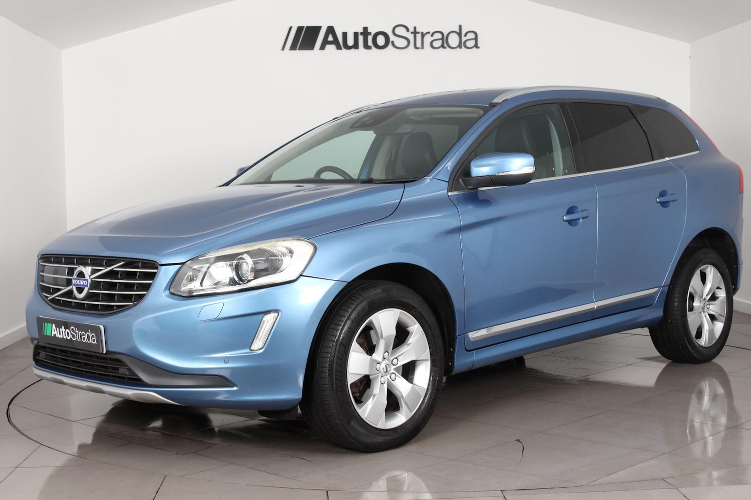 Used Volvo XC60 2015 for sale - 77120522: Photo 11