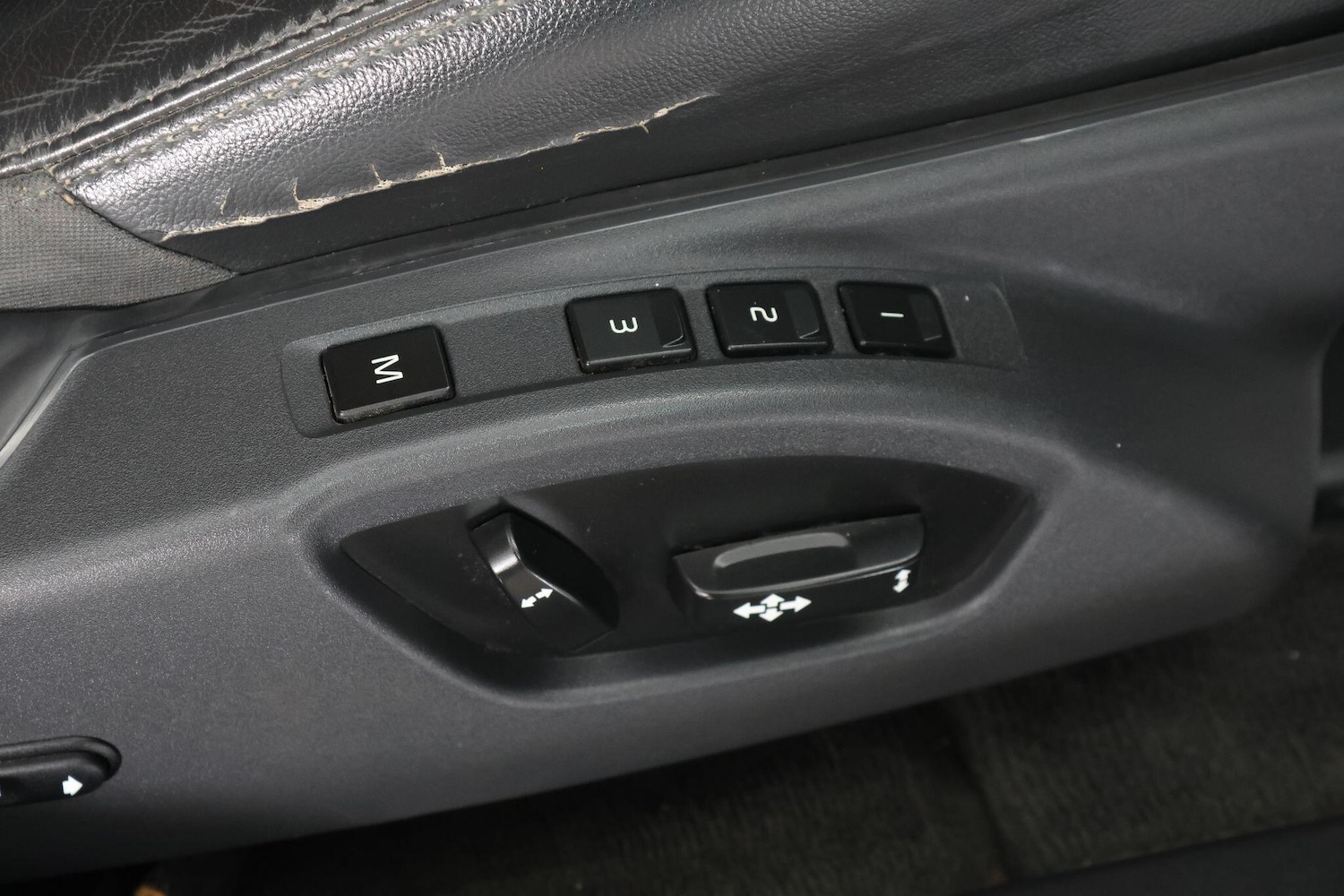 Used Volvo XC60 2015 for sale - 77120522: Photo 26