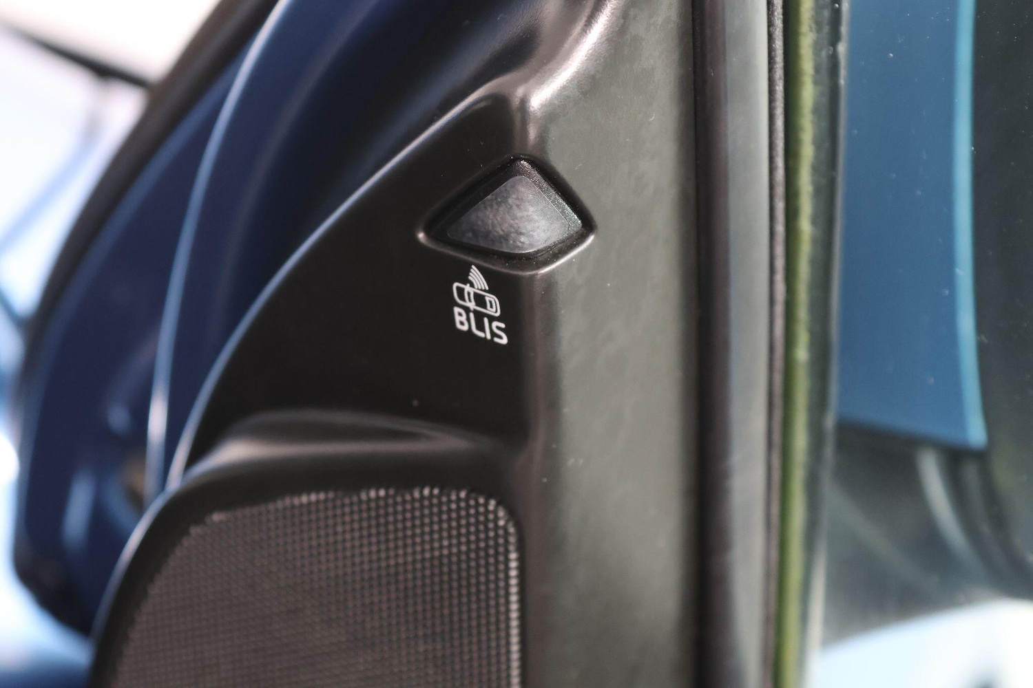 Used Volvo XC60 2015 for sale - 77120522: Photo 35