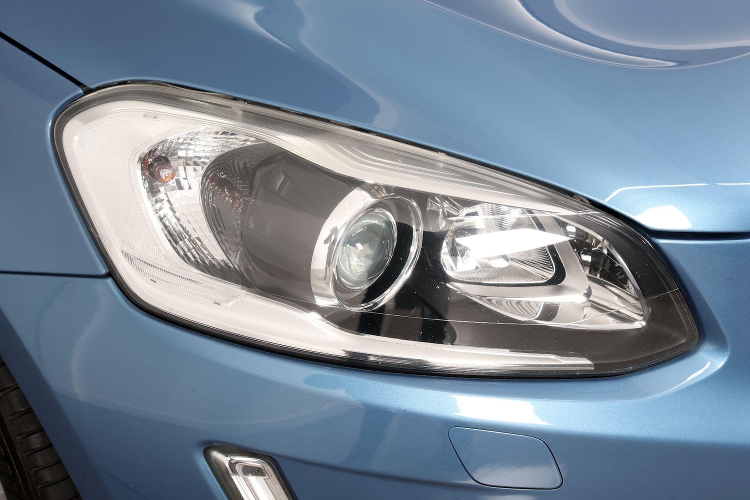 Used Volvo XC60 2015 for sale - 77120522: Photo 41