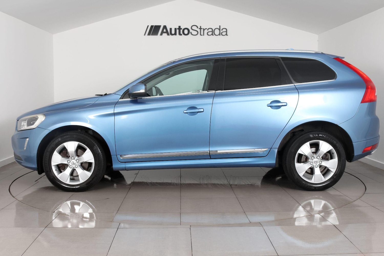 Used Volvo XC60 2015 for sale - 77120522: Photo 7