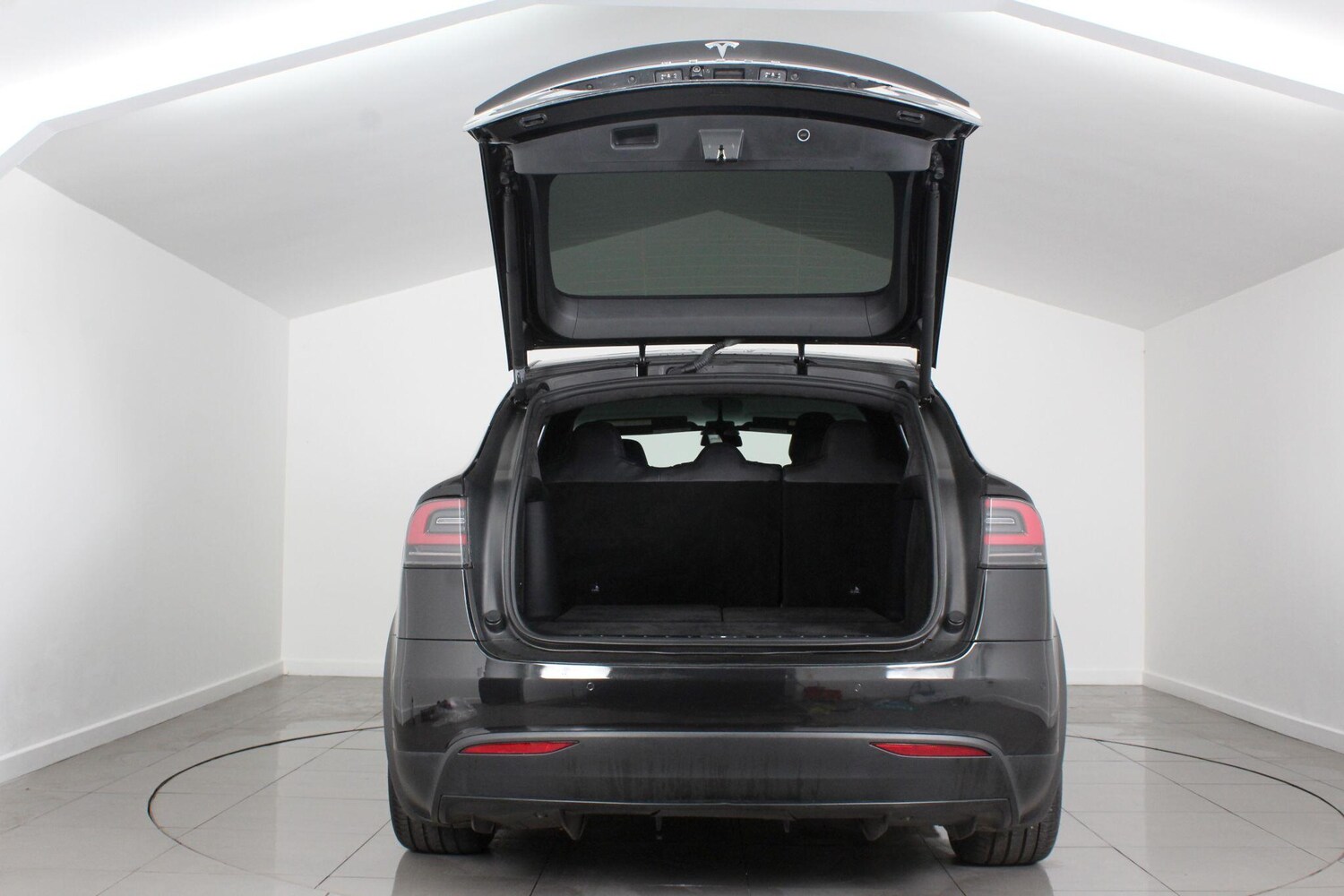 Used Tesla Model X 2018 for sale - 76991916: Photo 21