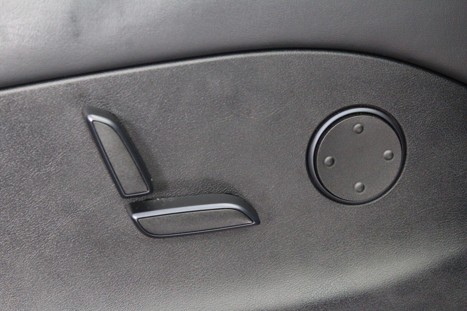 Used Tesla Model X 2018 for sale - 76991916: Photo 52