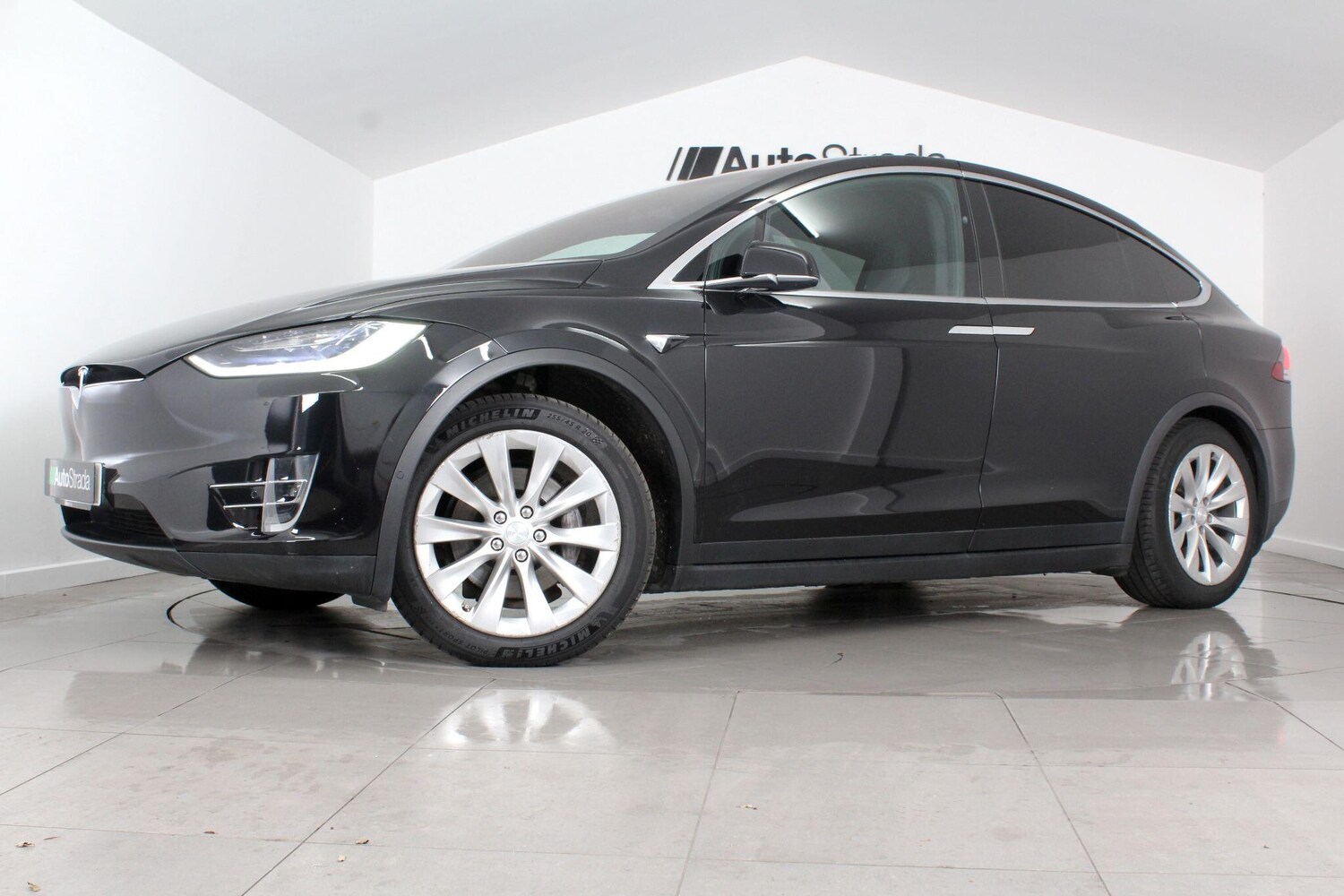 Used Tesla Model X 2018 for sale - 76991916: Photo 6