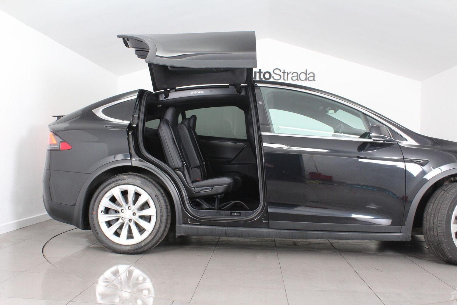 Used Tesla Model X 2018 for sale - 76991916: Photo 82