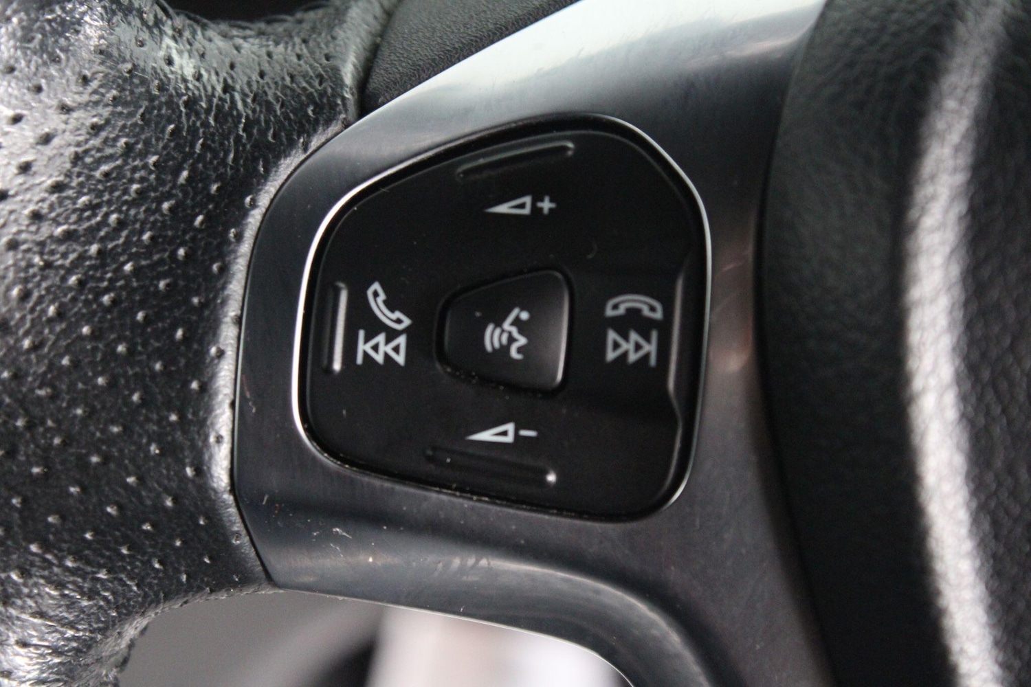 Used Ford Fiesta 2016 for sale - 76992682: Photo 25