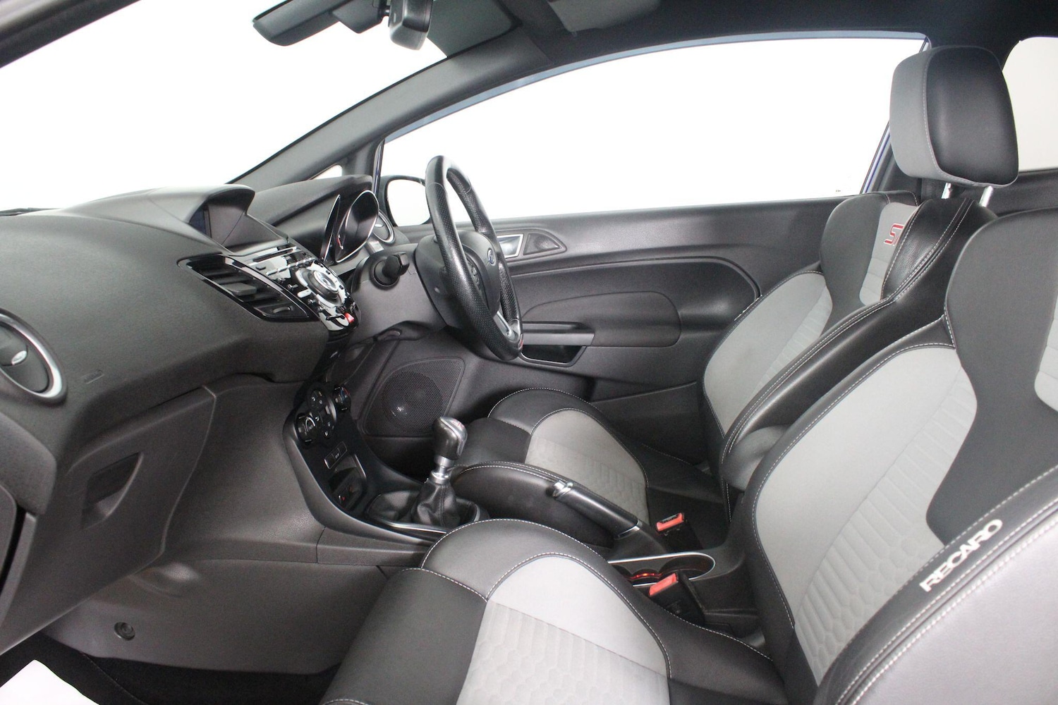 Used Ford Fiesta 2016 for sale - 76992682: Photo 45