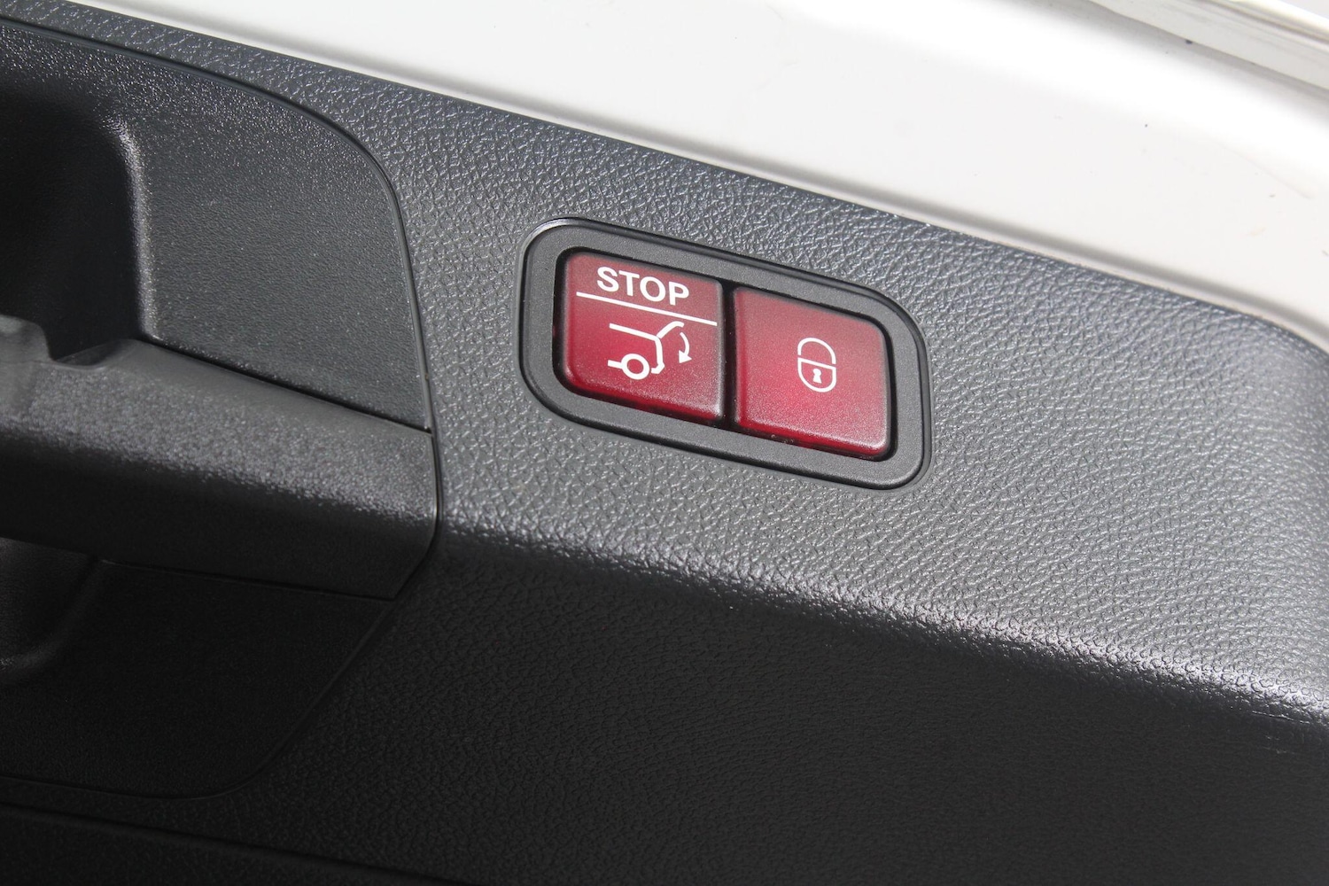 Used Mercedes-Benz GLC 2016 for sale - 77016034: Photo 69