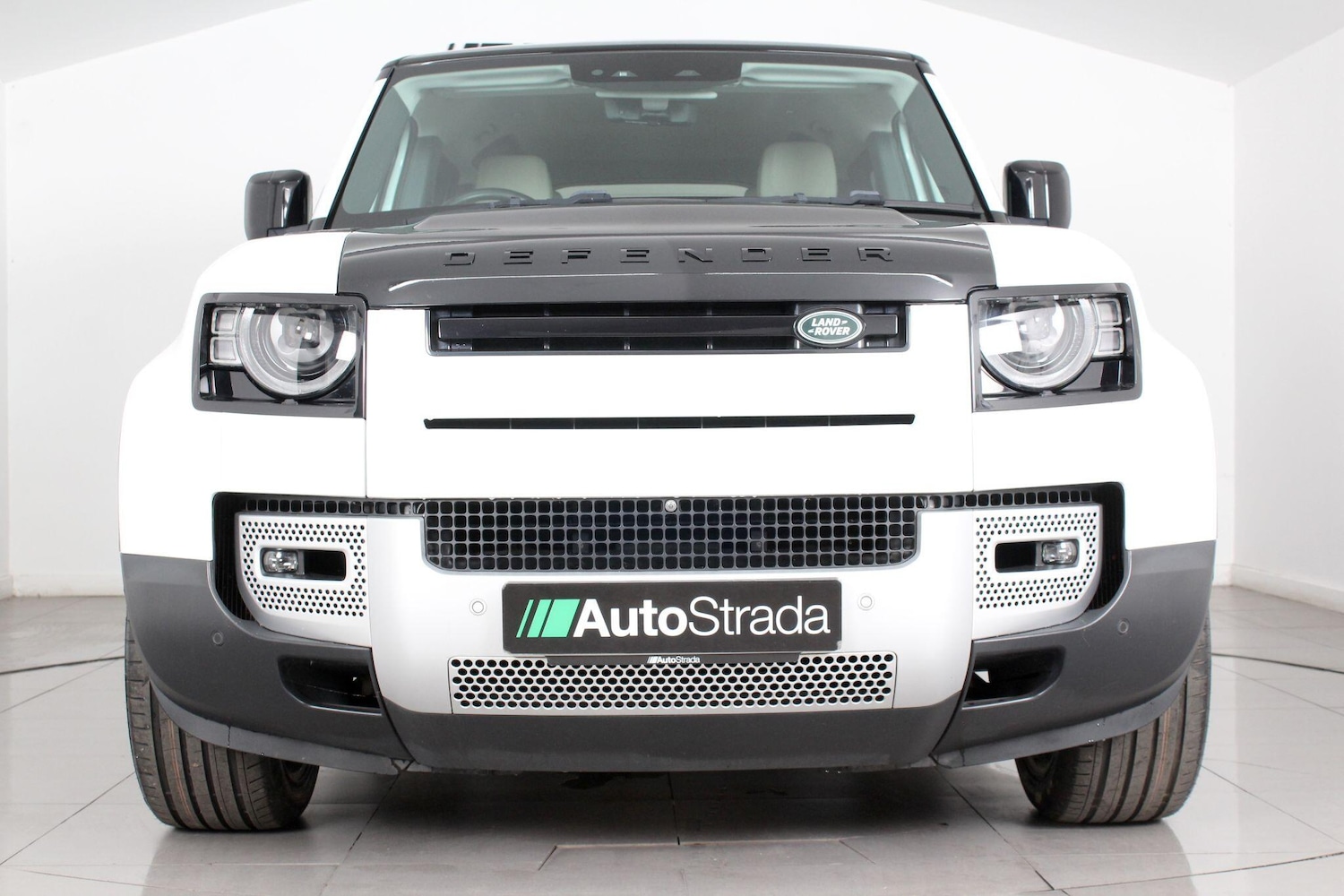 Used Land Rover Defender 110 for sale - 77330421: Photo 14