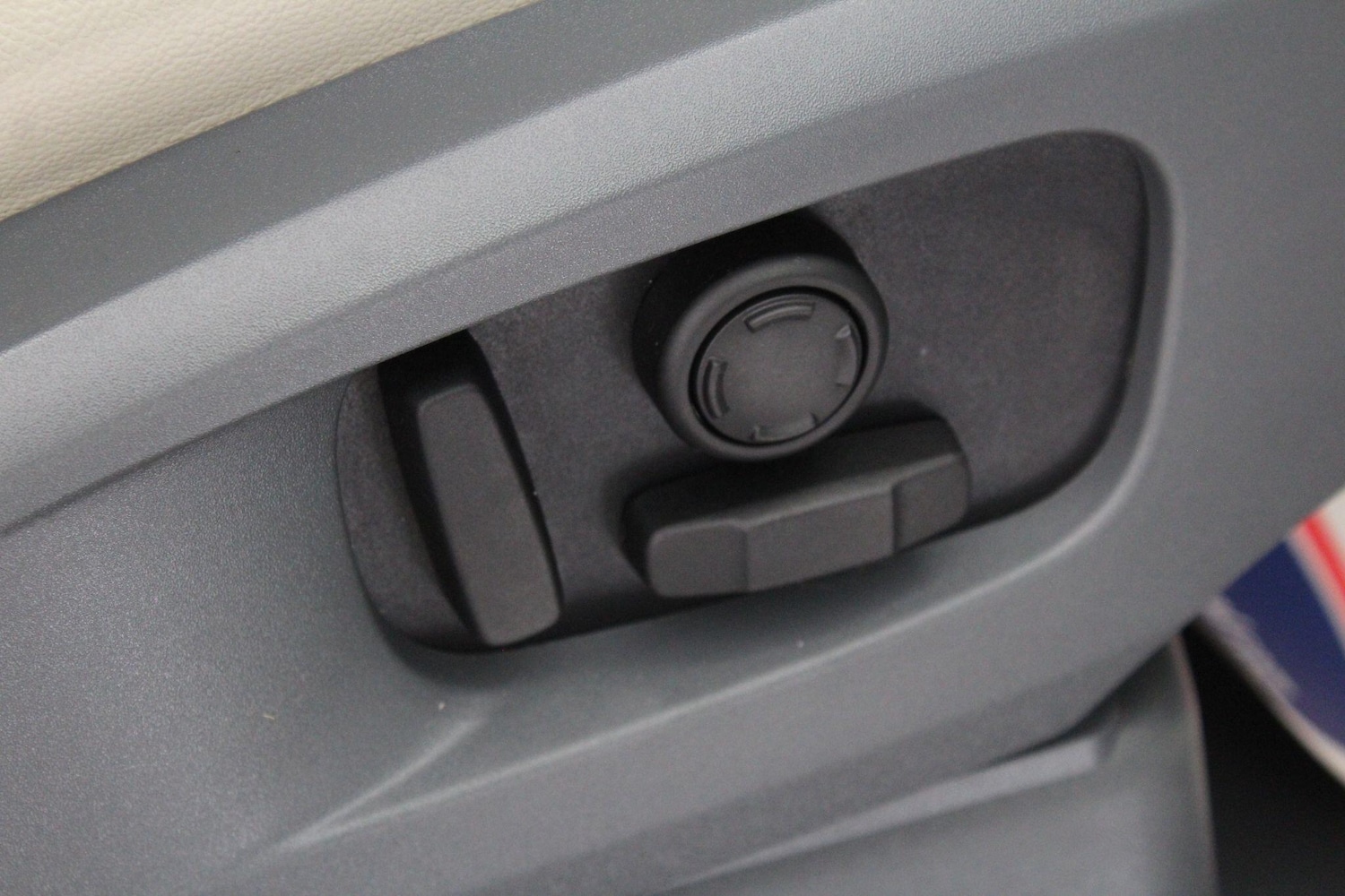 Used Land Rover Defender 110 for sale - 77330421: Photo 49