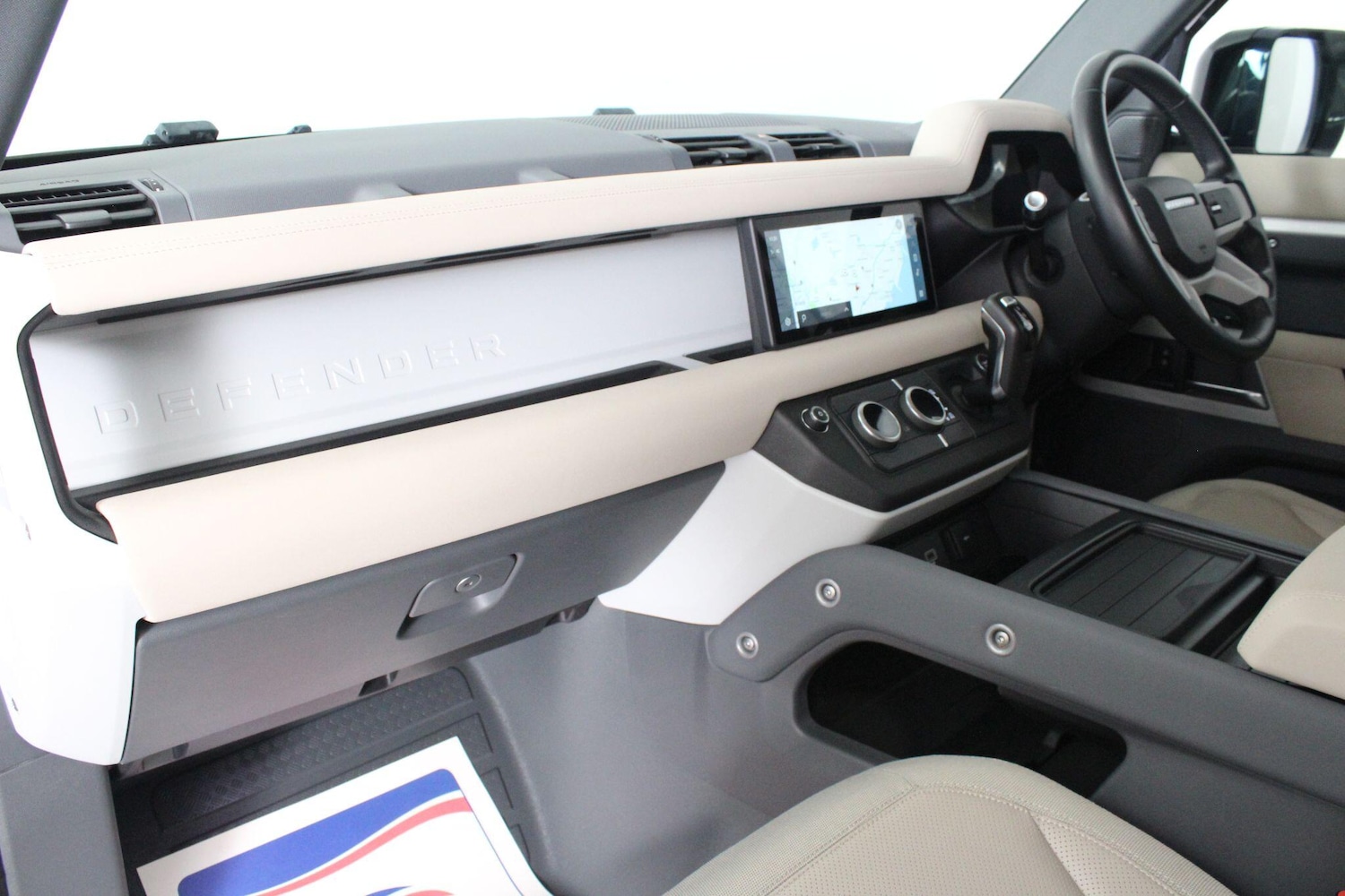 Used Land Rover Defender 110 for sale - 77330421: Photo 57