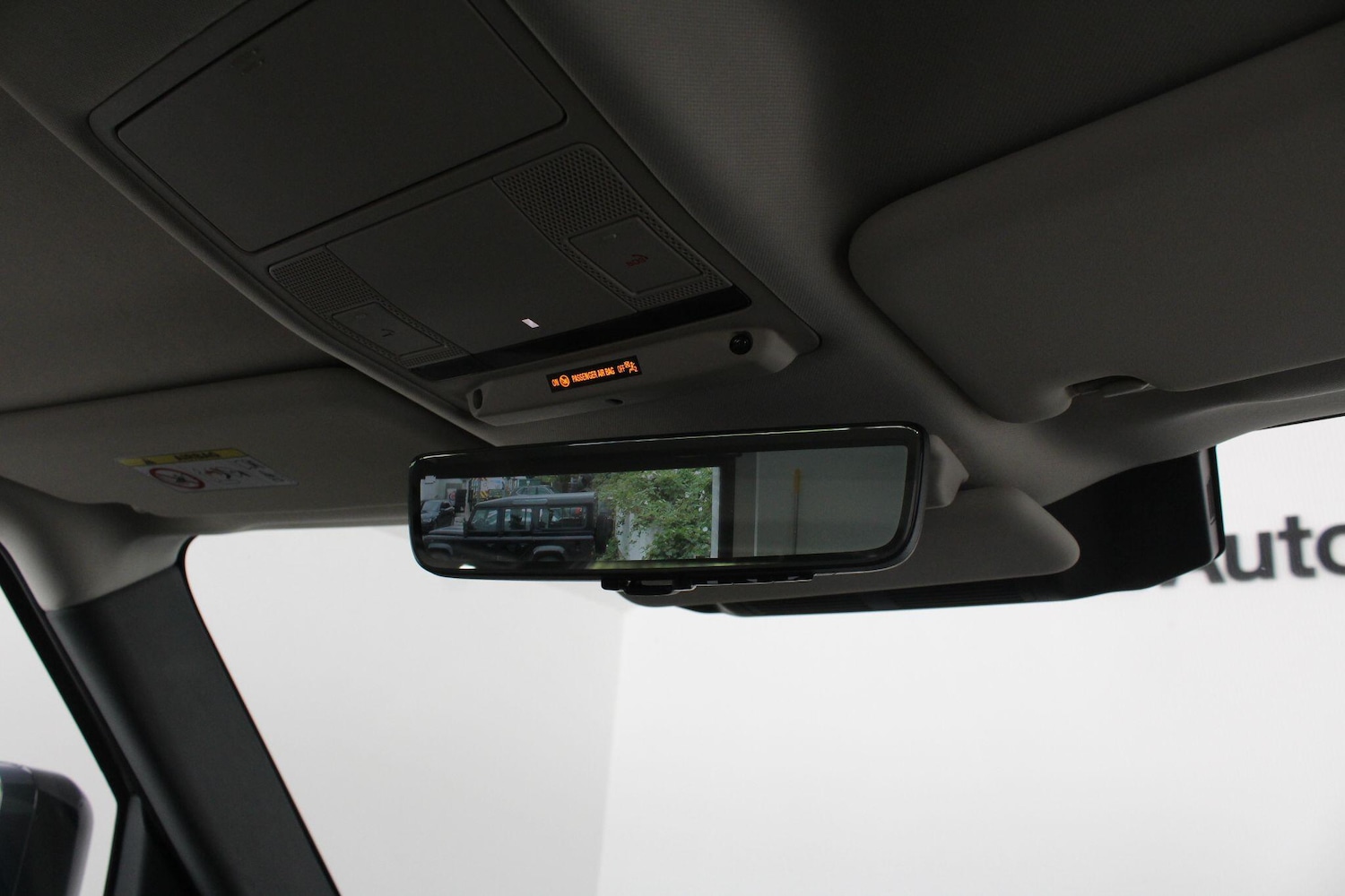 Used Land Rover Defender 110 for sale - 77330421: Photo 65