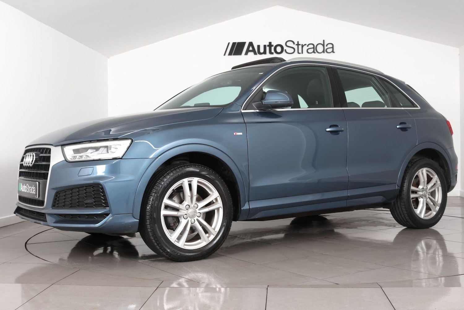 Used Audi Q3 2017 for sale - 77645871: Photo 17